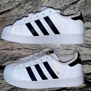 Boys adidas(superstar)